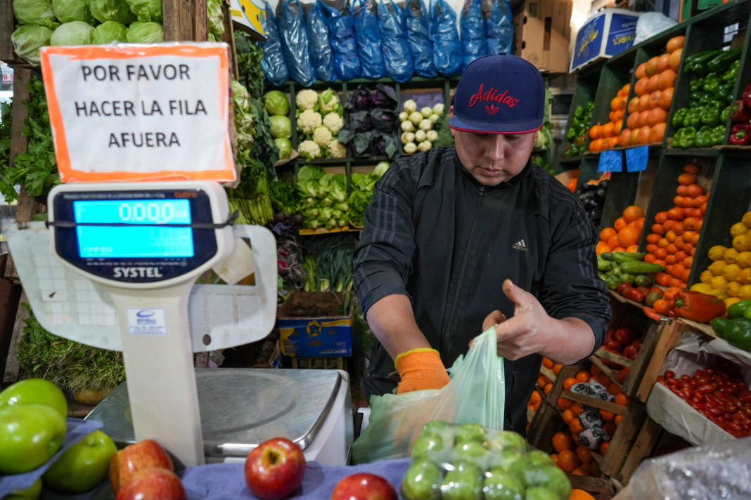 Los aumentos más fuertes en los alimentos durante el mes de julio se observaron en frutas verduras - Foto: NA