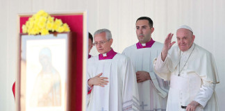 Papa Francisco "el poder no se apoye en la sacralidad" - Foto: NA