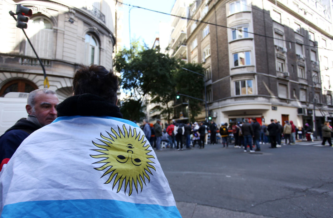 El frente del departamento de la calle Juncal de Cristina Kirchner - Foto: NA