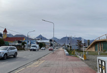 A las puertas de un fallo judicial por la venta de automóviles con sobreprecios en TDF, por parte de las principales concesionarias oficiales Ushuaia capital de Tierra del Fuego - Foto: OPI Santa Cruz/Francisco Muñoz