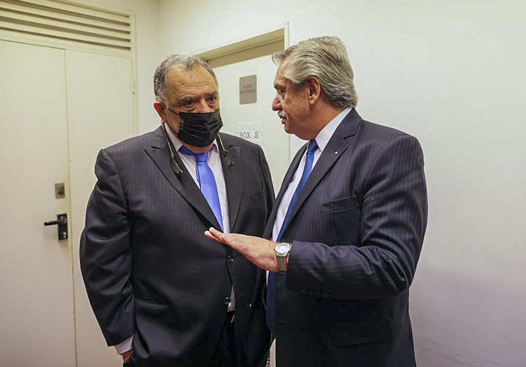 Eduardo Valdés junto al presidente Alberto Fernández - Foto: NA