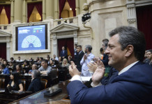 Presupuesto: la oposición exige la presencia de Massa en el Senado y hay polémica Sergio Massa sesión del presupuesto en Diputados - Foto: NA