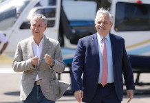 Juan Schiaretti: “Hay un 60% del país que quiere que aparezca algo nuevo, que no sea ni el Frente de todos ni Cambiemos” Juan Schiaretti gobernador de Córdoba junto a Alberto Fernández - Foto: NA