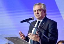 El presidente Alberto Fernández habla en el cierre del 58° Coloquio de IDEA, en Mar del Plata - Foto: NA