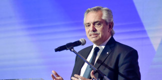 El presidente Alberto Fernández habla en el cierre del 58° Coloquio de IDEA, en Mar del Plata - Foto: NA