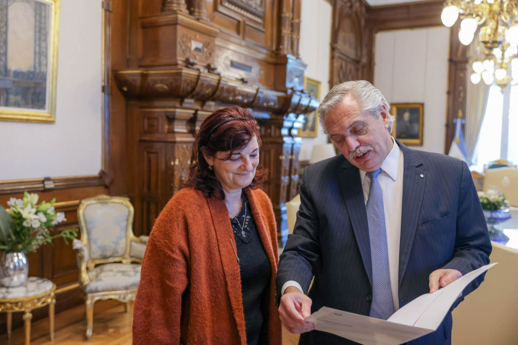 El presidente Alberto Fernández recibió hoy en Casa Rosada a la designada ministra de Trabajo, Kelly Olmos - Foto: NA