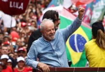 Lula da Silva venció a Bolsonaro por menos de dos puntos y vuelve a la presidencia de Brasil Lula da Silva venció a Bolsonaro