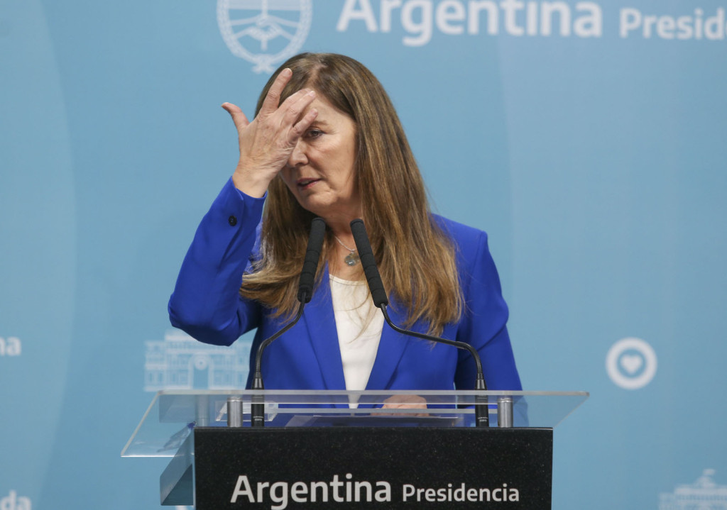 La portavoz de la presidencia Gabriela Cerruti - Foto: NA