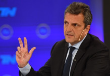 El Gobierno aplica medidas para obtener fondos frescos y quitarles presión a los dólares financieros Sergio Massa en TN - Foto: Clarín