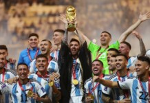 El Gobierno propuso recibir a la Selección “como en 1986” y que Alberto Fernández no salga al balcón de la Casa Rosada La selección Argentina campeona del mundo - Foto: NA