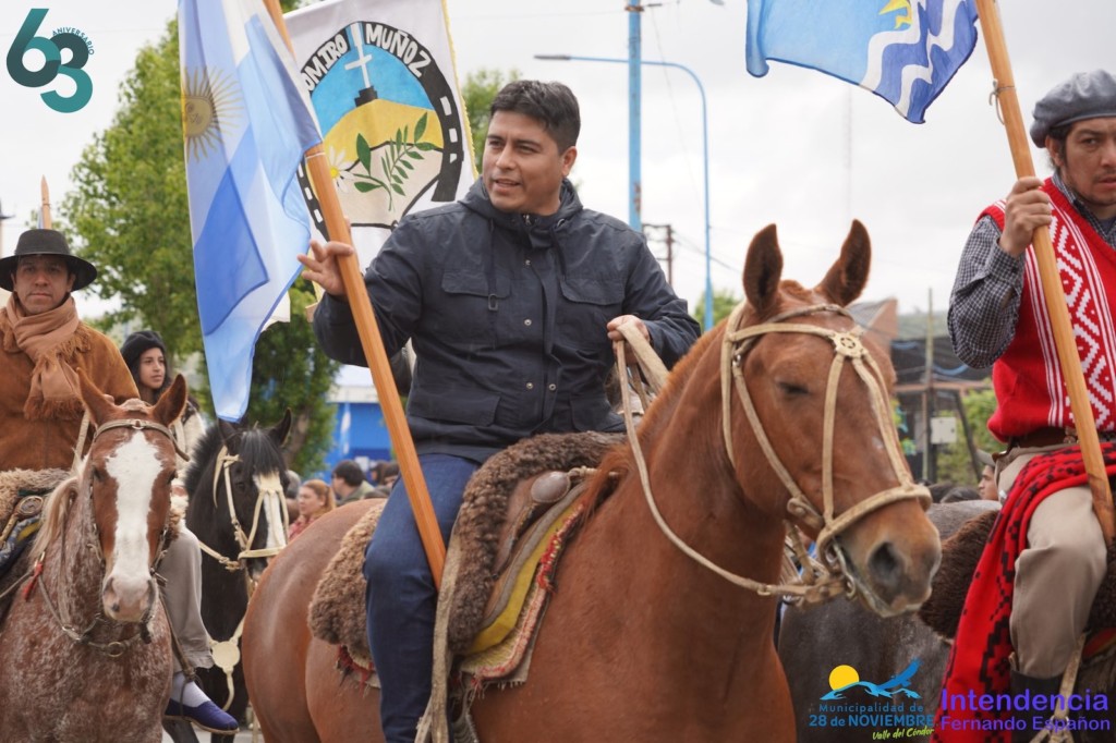 Claudio Vidal en el acto del aniversario de 28 de Noviembre -