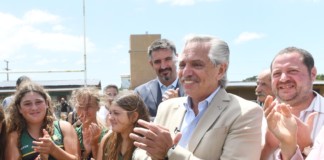 El presidente Alberto Fernández en Miramar - Foto: NA