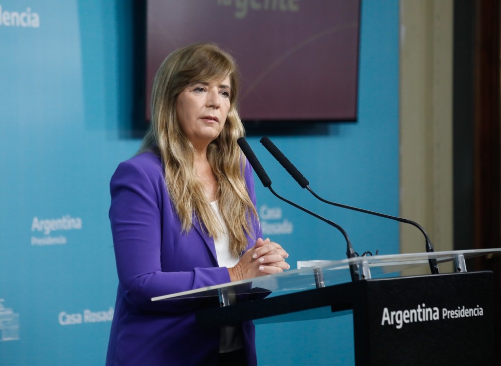 La portavoz del gobierno Gabriela Cerruti - Foto: NA