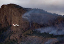 Después de consumir 1.400 hectáreas de bosque nativo en Parque Los Alerces, el fuego estaría virtualmente controlado Después de consumir 1.400 hectáreas de bosque nativo en Parque Los Alerces, el fuego estaría virtualmente controlado