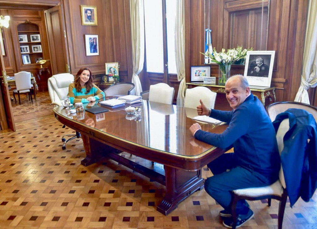 Pablo Zurra intendente peronista de Pehuajó junto a Cristina Kirchner - 