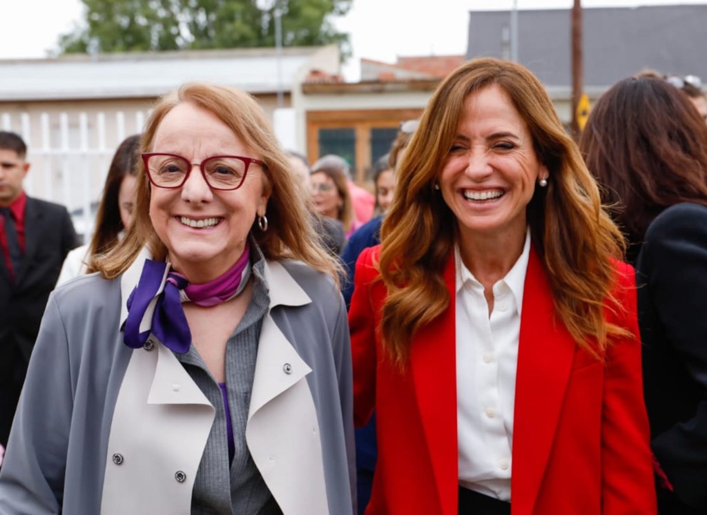 Alicia Kirchner junto a Victoria Tolosa Paz