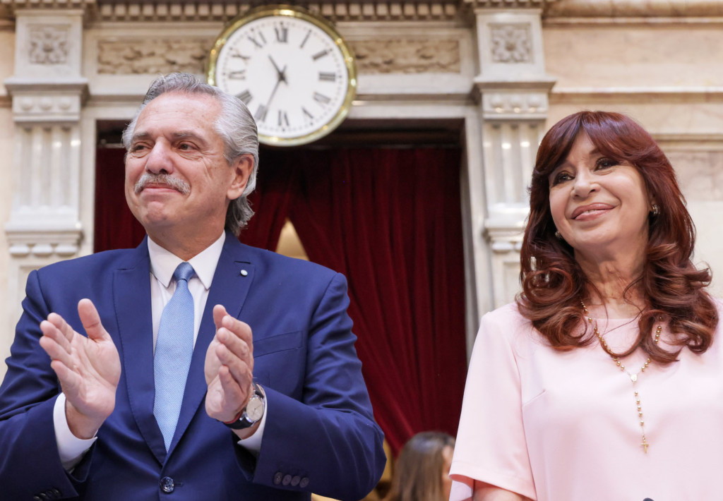 El presidente Alberto Fernández junto a la vicepresidenta Cristina Kirchner encabeza la apertura de las sesiones ordinarias del Congreso ante la Asamblea Legislativa - Foto: NA
