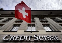 Crisis bancaria: las acciones del Credit Suisse de desploman 60% tras el anuncio de compra por parte del UBS El banco Credit Suisse - Foto: NA