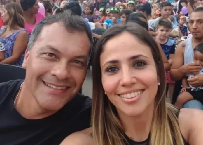 Romina Uhrig junto a Walter Festa -