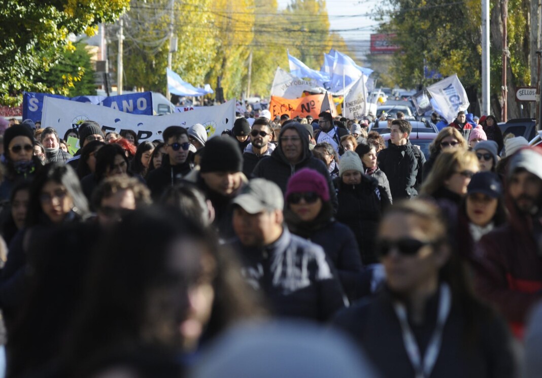 Adosac se movilizó en Río Gallegos - Foto: OPI Santa Cruz/Francisco Muñoz