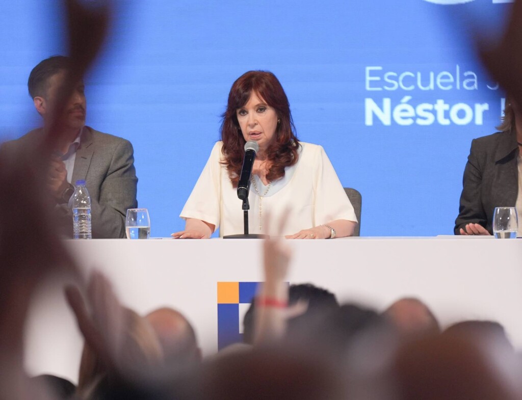 La vicepresidenta de la Nación Cristina Kirchner en un acto en La Plata - Foto: NA