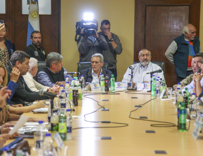 El Consejo Directivo de la CGT reunido - Foto: NA