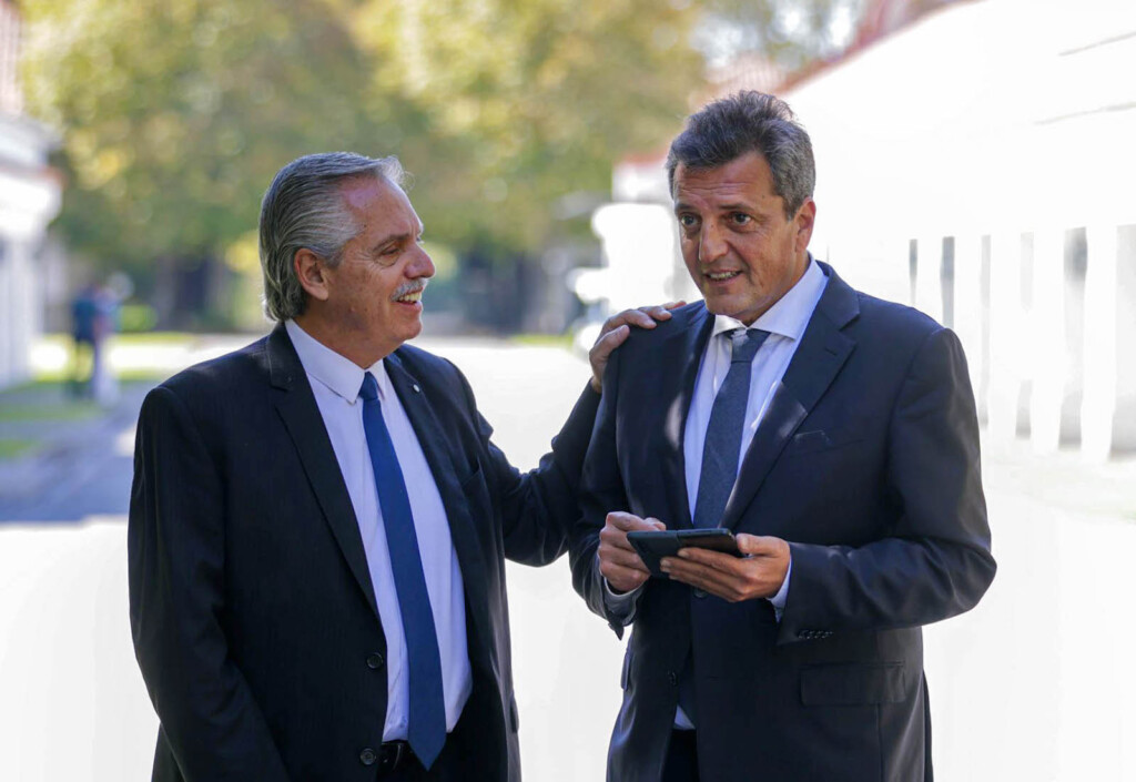 Alberto Fernández junto al ministro de economía Sergio Massa - Foto: NA