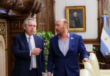 La Corte Suprema define si habilita las re-reelecciones de Sergio Uñac y Gildo Insfrán El Gobernador de Formosa Gildo Insfrán junto a Alberto Fernández - Foto: Presidencia