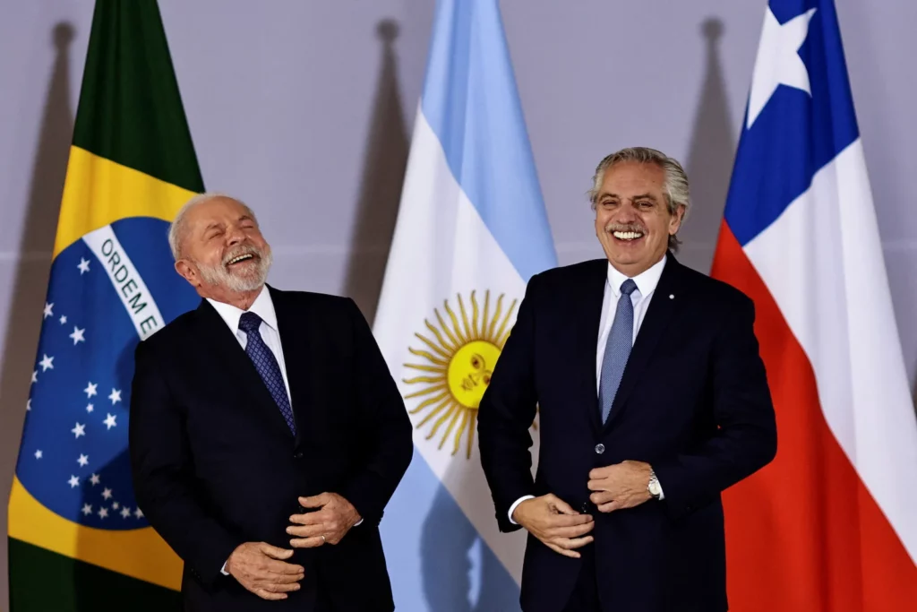 El presidente Alberto Fernández junto a Lula da Silva el presidente de Brasil - Foto: NA