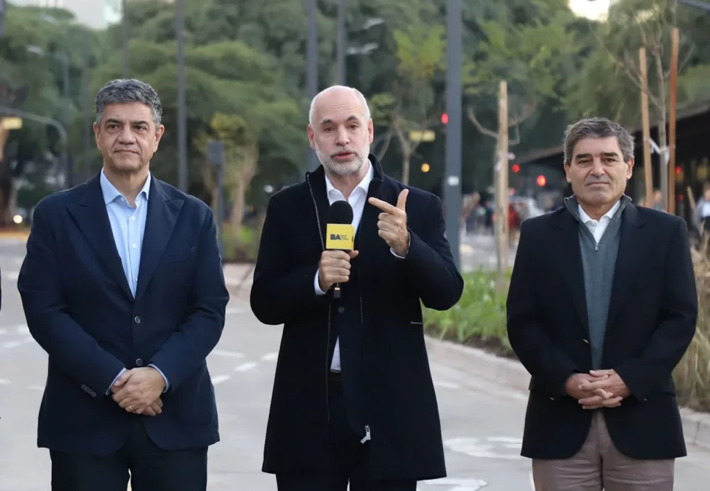 Horacio Rodríguez Larreta junto a Jorge Macri y Fernán Quirós - Foto: NA