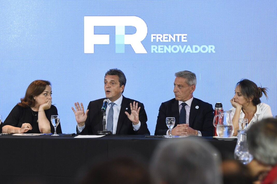 Sergio Massa encabezó la mesa del Frente Renovador para convocar al congreso del partido - Foto: Prensa Ministerio Economía