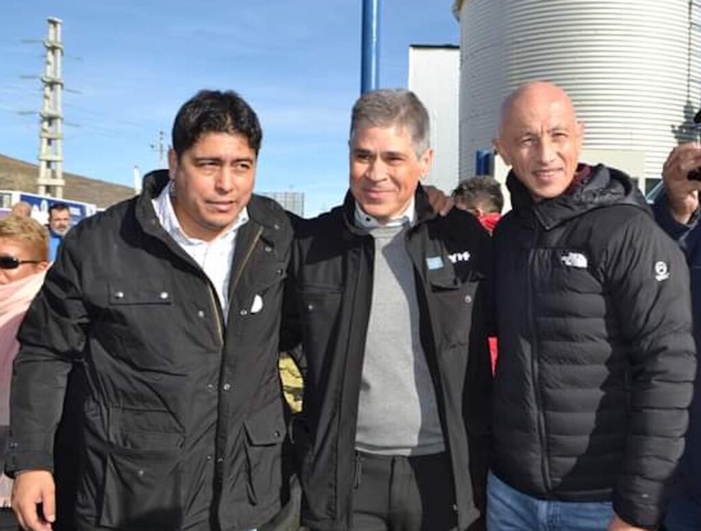 Claudio Vidal junto a Pablo González y Fernando Cotillo -