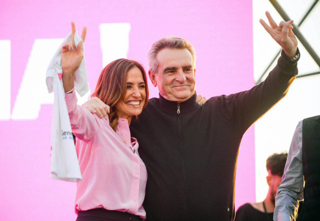 El jefe de Gabinete, Agustín Rossi junto a Victoria Tolosa Paz - Foto: NA