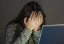 Diez agresiones a través de internet que uno de cada tres jóvenes cree “inevitables” o “un invento” La Ciberviolencia