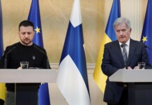 Guerra en Ucrania: Zelenski habla en La Haya y pide que Putin sea juzgado por sus “actos criminales” El presidente ucraniano, Volodimir Zelenski en la Haya - Foto: NA