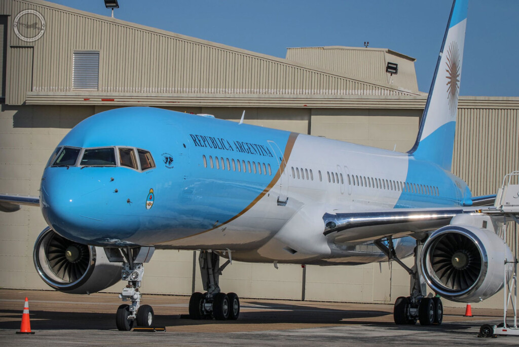 El avión presidencial el boeing 757-256 ARG01 -