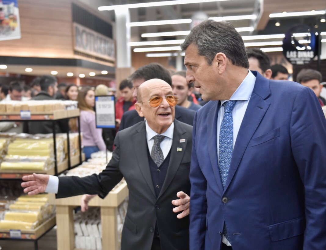 Sergio Massa, encabezó este viernes el acto inaugural de un nuevo centro comercial Coto ubicado en la localidad de Tigre - Foto: Ministerio de Economía