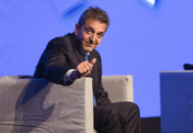 Sergio Massa: “el acuerdo nos permite recorrer esta segunda parte del año con mucha más tranquilidad” El ministro de Economía, Sergio Massa, durante su presentación sobre "La economía Argentina: situación actual y perspectivas", en la nueva edición de la Convención Anual de la Cámara Argentina de la Construcción (CAMARCO), en La Rural - Foto: Prensa Economía