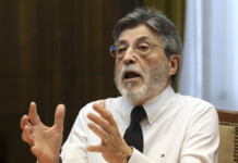 El presidente Alberto Fernández dispone sumario administrativo contra exfuncionarios de la AFIP El exjefe de la AFIP, Alberto Abad - Foto: NA