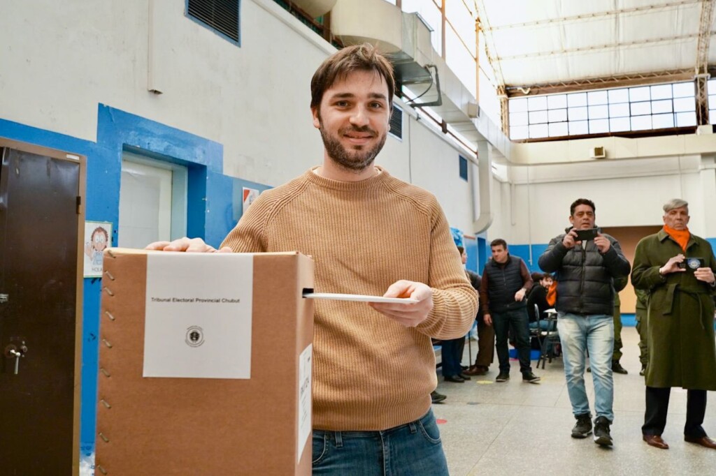 El candidato a Gobernador es el senador Ignacio "Nacho" Torres - Foto: NA