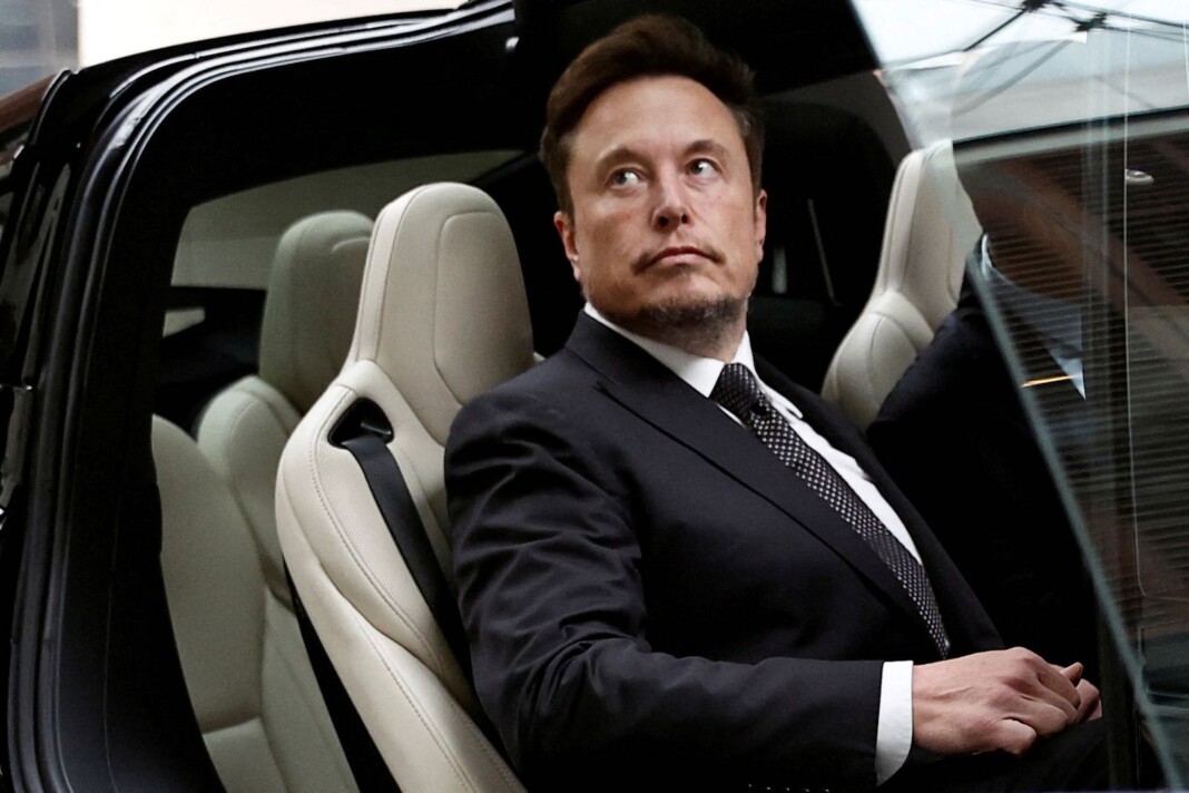 Elon Musk niega acceso a Starlink a las Fuerzas Armadas de Ucrania - Foto: NA