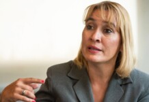 Polémica en Chubut con un candidato que fue condenado por corrupción La diputada nacional de la UCR por Río Negro Lorena Matzen -