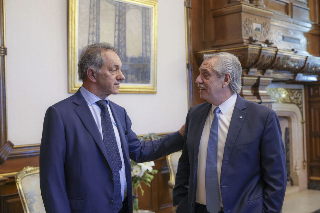 Reunión entre el presidente Alberto Fernández y el embajador Daniel Scioli - Foto: NA