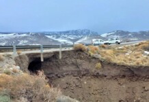 Cortan acceso a El Chaltén por peligro de derrumbe en ruta Cortan acceso a El Chaltén por peligro de derrumbe en ruta - Foto: Ahora Calafate