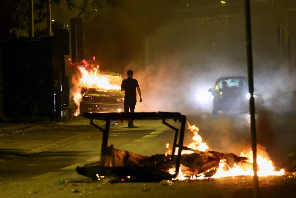 Más de 1.300 detenidos en Francia durante una cuarta noche de disturbios tras la muerte de Nahel M - Foto: NA