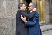 Massa suma a Daniel Scioli a economía Sergio Massa junto a Daniel Scioli en la puerta del Ministerio de Economía - Foto: Prensa Economía