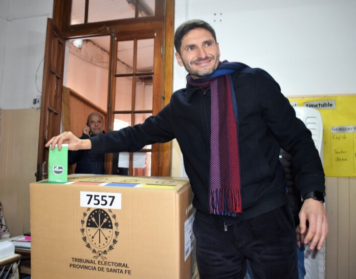 Juntos por el Cambio arrasa en las PASO de Santa Fe con triunfo de Maximiliano Pullaro