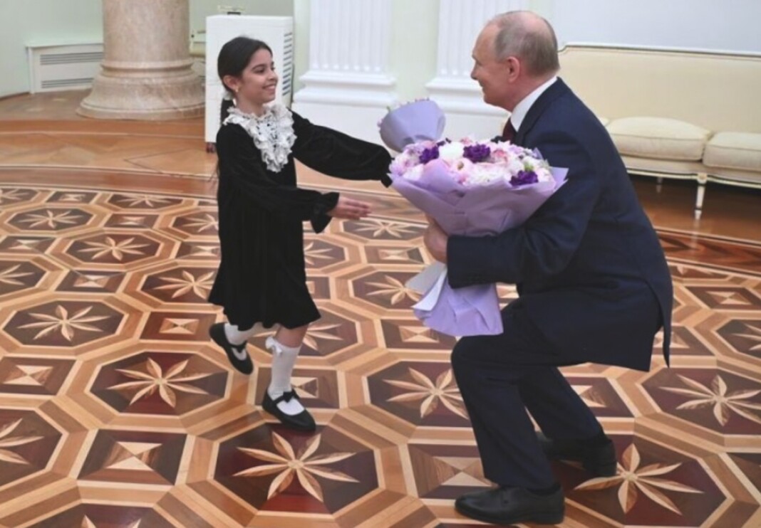 Putin se reúne con una niña de ocho años