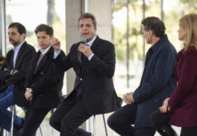 Veda electoral obliga a Sergio Massa a cambiar su agenda pública Ministro de Economía acusa a economistas de la oposición de boicotear el acuerdo con el FMI