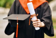 El Colegio de Abogados pide investigación a fondos sobre le venta de títulos y matrículas truchas Títulos truchos, abogados -